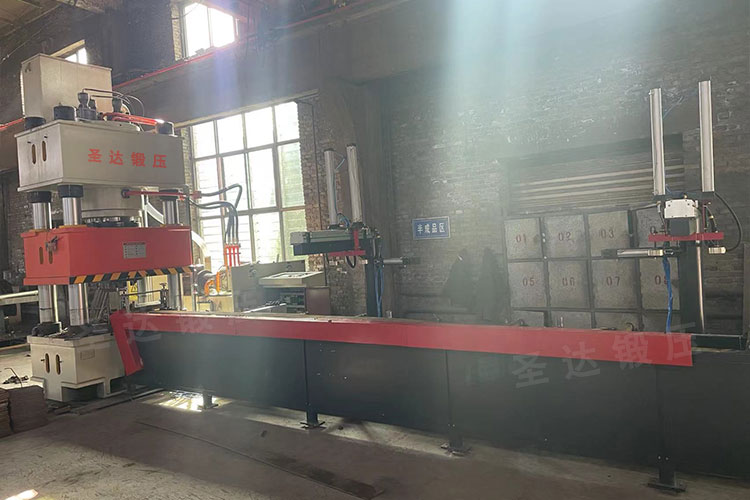 630噸錨桿托盤生產(chǎn)線 630噸錨桿托盤生產(chǎn)線