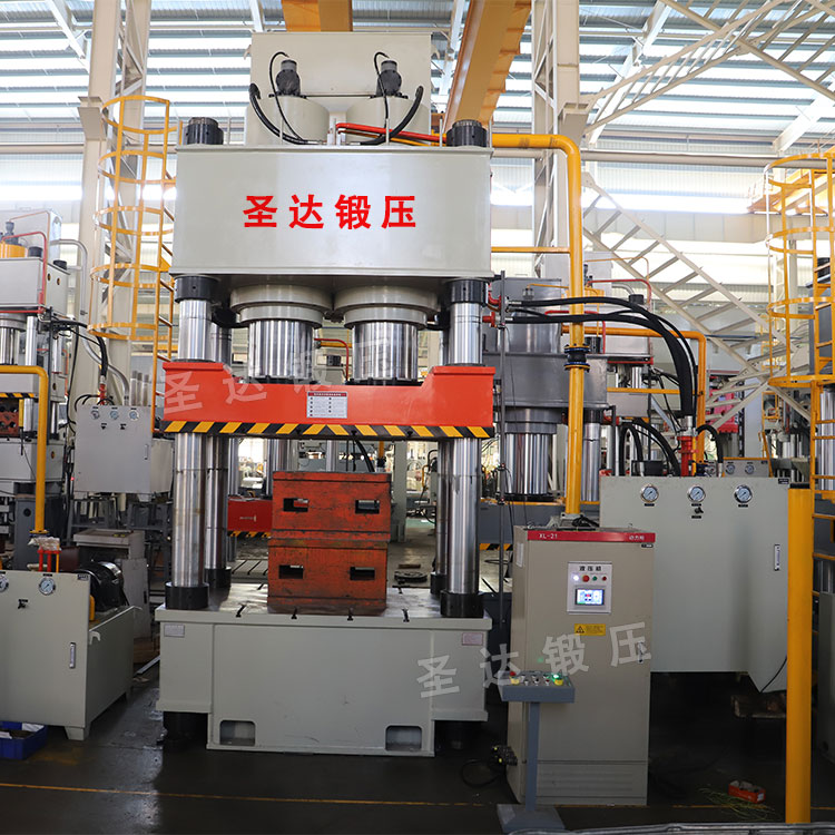 1250噸三梁四柱液壓機(jī) 1250噸三梁四柱液壓機(jī)